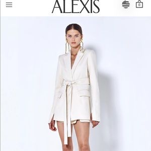 NWT Alexis Manu Jacket 
SIZS S